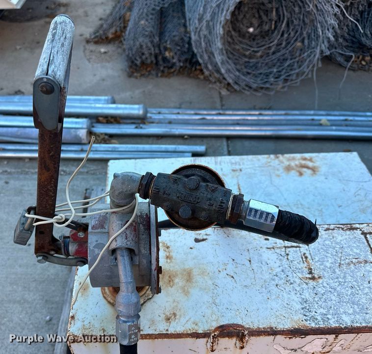 image for item NS9125 (2) tanks