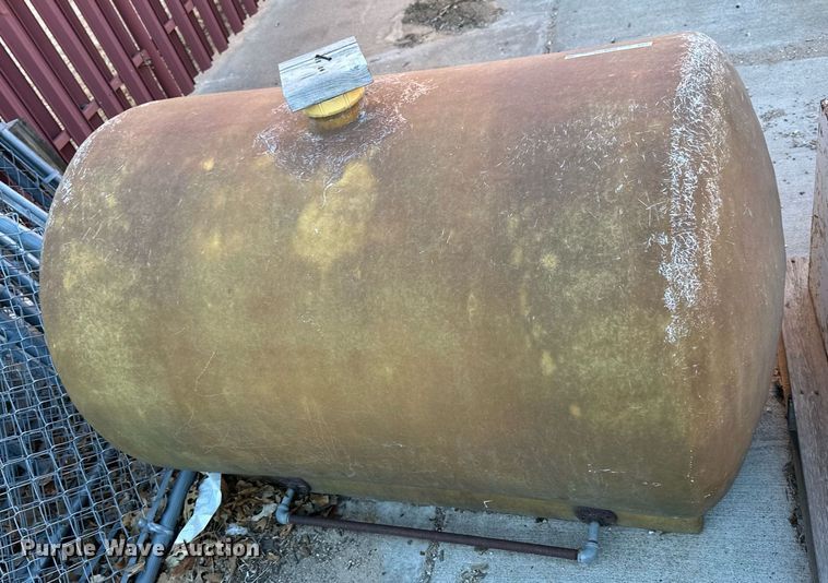 image for item NS9125 (2) tanks