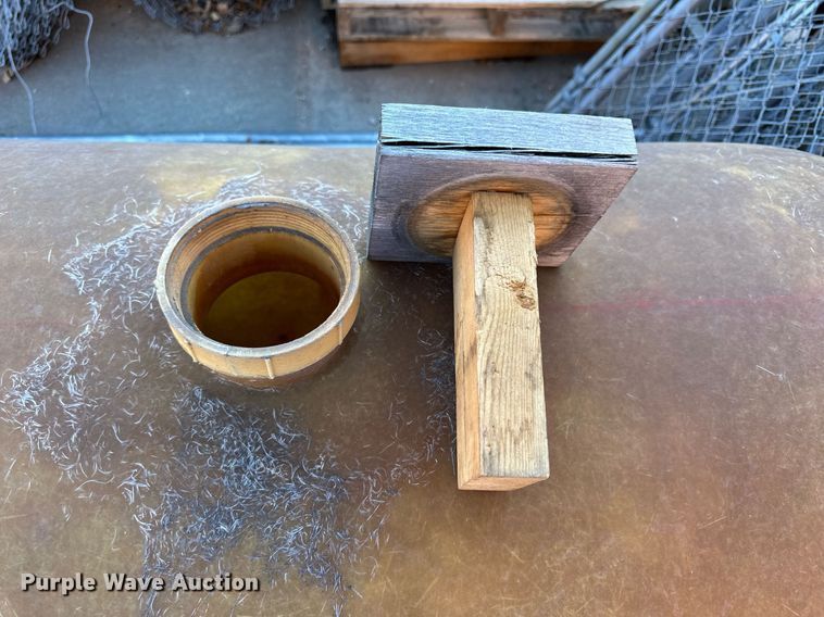 image for item NS9125 (2) tanks