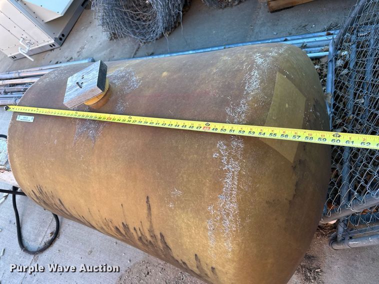 image for item NS9125 (2) tanks