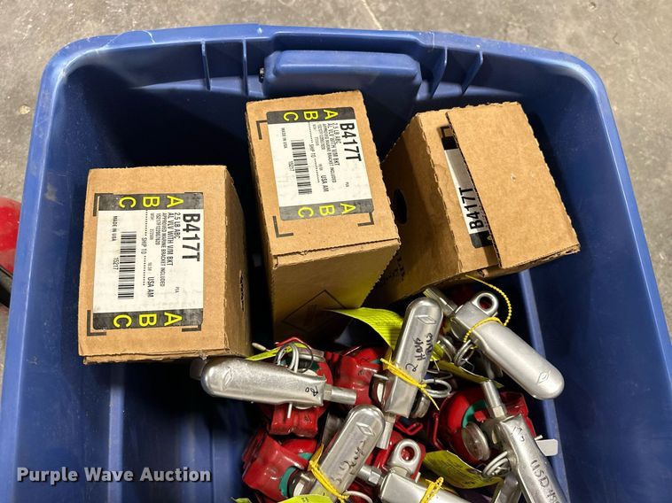 image for item NS9129 (24) fire extinguishers