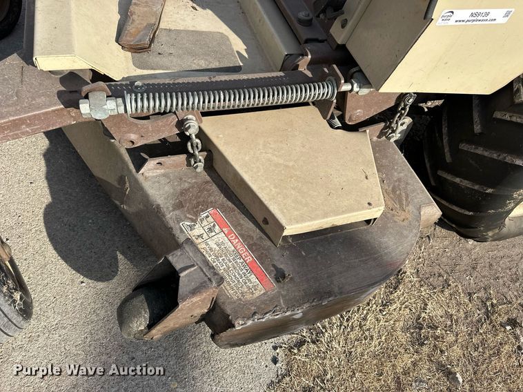 image for item NS9139 Grasshopper 225  ZTR lawn mower