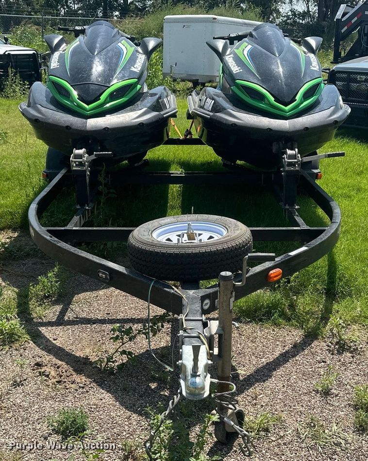 image for item OC9352 (2) 2013 Kawasaki Ultra 300X personal watercrafts