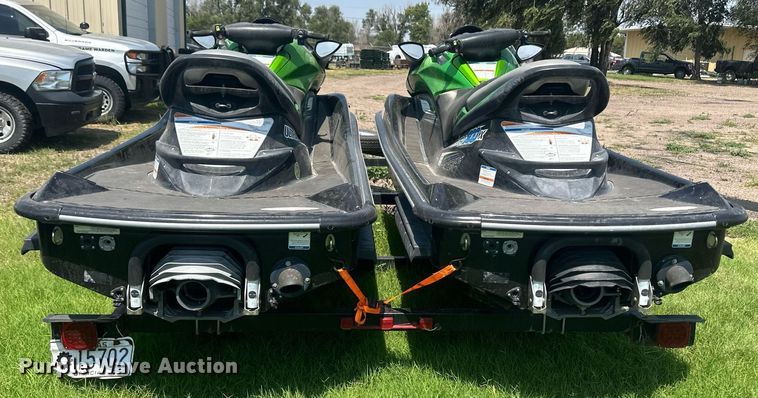 image for item OC9352 (2) 2013 Kawasaki Ultra 300X personal watercrafts