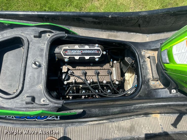 image for item OC9352 (2) 2013 Kawasaki Ultra 300X personal watercrafts