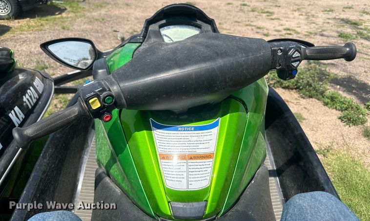 image for item OC9352 (2) 2013 Kawasaki Ultra 300X personal watercrafts