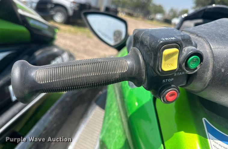 image for item OC9352 (2) 2013 Kawasaki Ultra 300X personal watercrafts