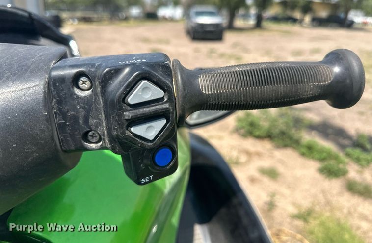 image for item OC9352 (2) 2013 Kawasaki Ultra 300X personal watercrafts