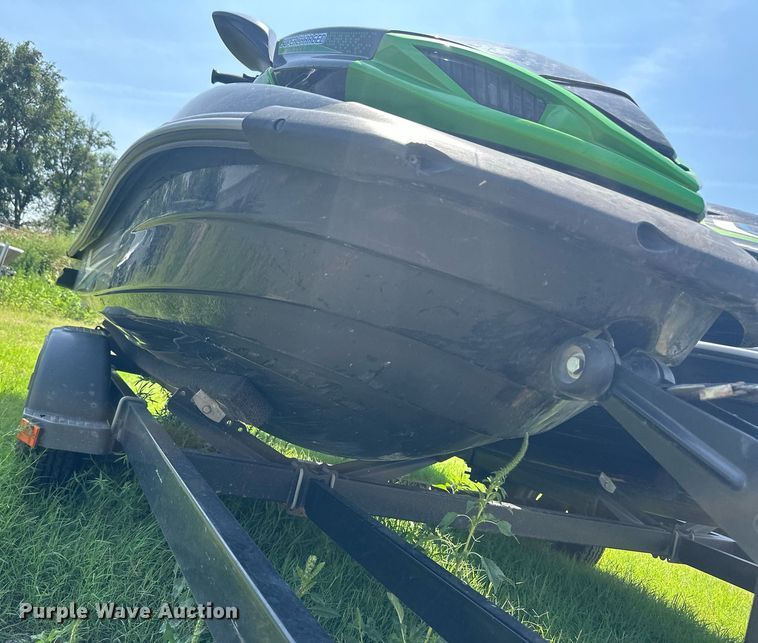 image for item OC9352 (2) 2013 Kawasaki Ultra 300X personal watercrafts