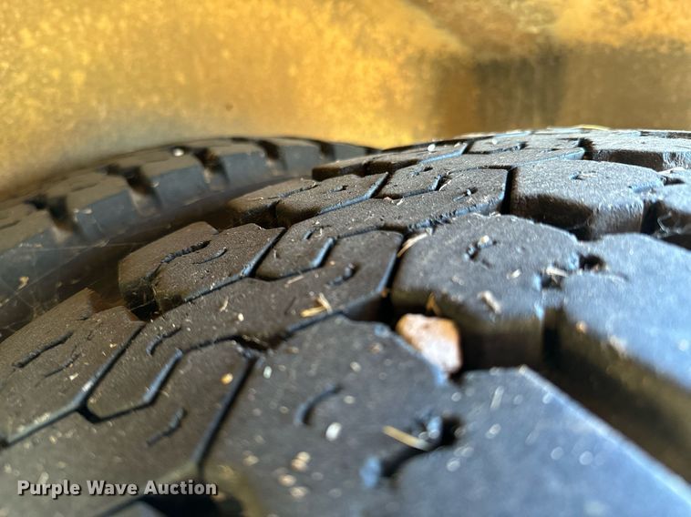 image for item OD9827 2011 Thomas B2  school bus