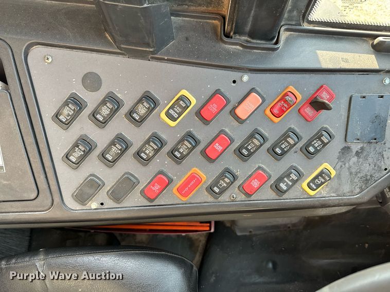 image for item OD9828 2011 Thomas B2  school bus