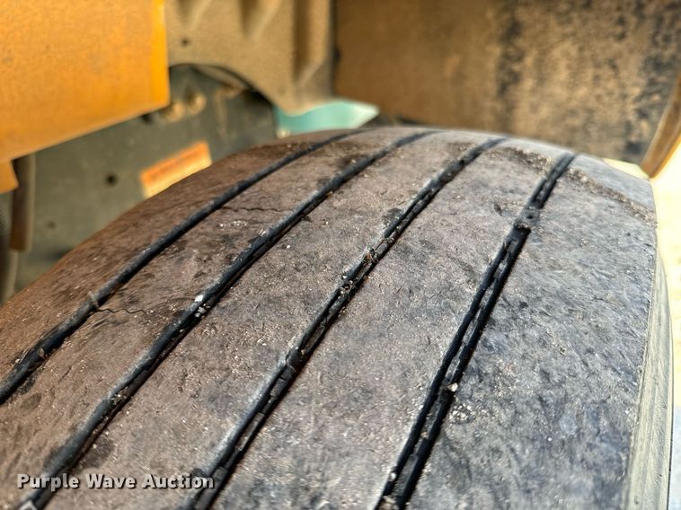 image for item OD9828 2011 Thomas B2  school bus