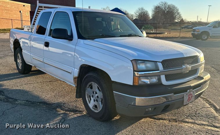 image for item OF9198 2005 Chevrolet Silverado 1500  Ext. Cab pickup truck