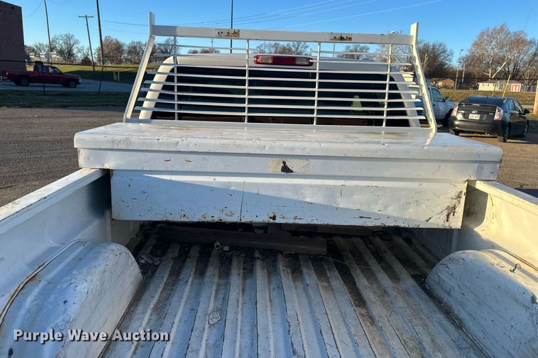 image for item OF9198 2005 Chevrolet Silverado 1500  Ext. Cab pickup truck