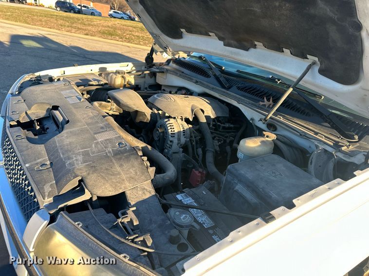 image for item OF9198 2005 Chevrolet Silverado 1500  Ext. Cab pickup truck