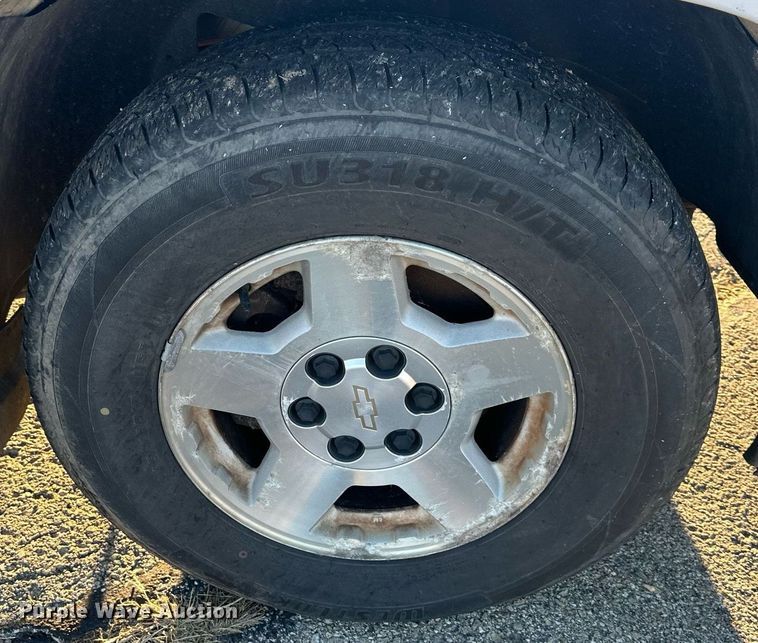 image for item OF9198 2005 Chevrolet Silverado 1500  Ext. Cab pickup truck