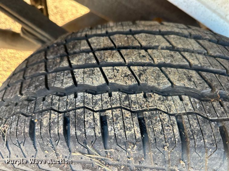 image for item OF9198 2005 Chevrolet Silverado 1500  Ext. Cab pickup truck