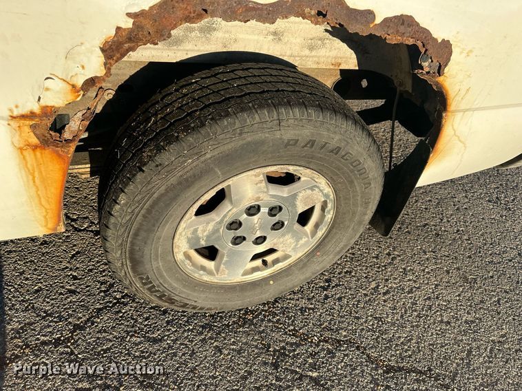 image for item OF9198 2005 Chevrolet Silverado 1500  Ext. Cab pickup truck