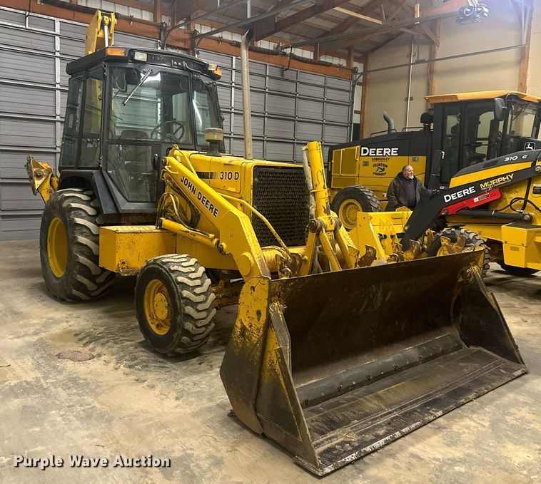 image for item OF9199 1992 John Deere 310D  backhoe