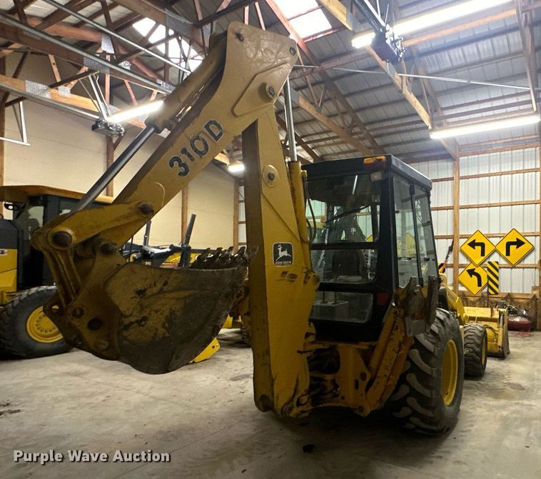 image for item OF9199 1992 John Deere 310D  backhoe