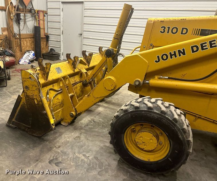 image for item OF9199 1992 John Deere 310D  backhoe