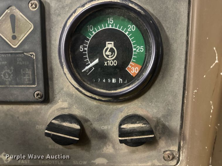 image for item OF9199 1992 John Deere 310D  backhoe