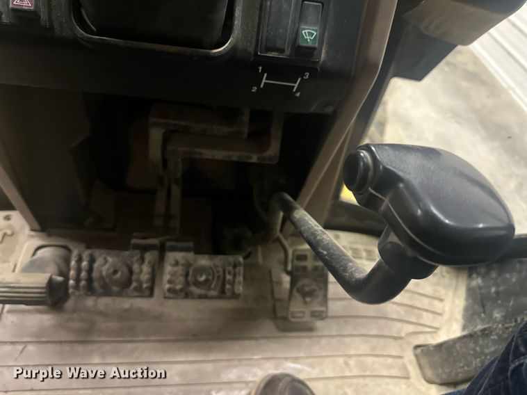 image for item OF9199 1992 John Deere 310D  backhoe