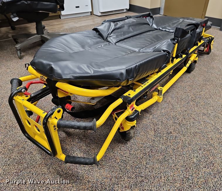 image for item OL9472 Stryker MXPro R3  ambulance cot
