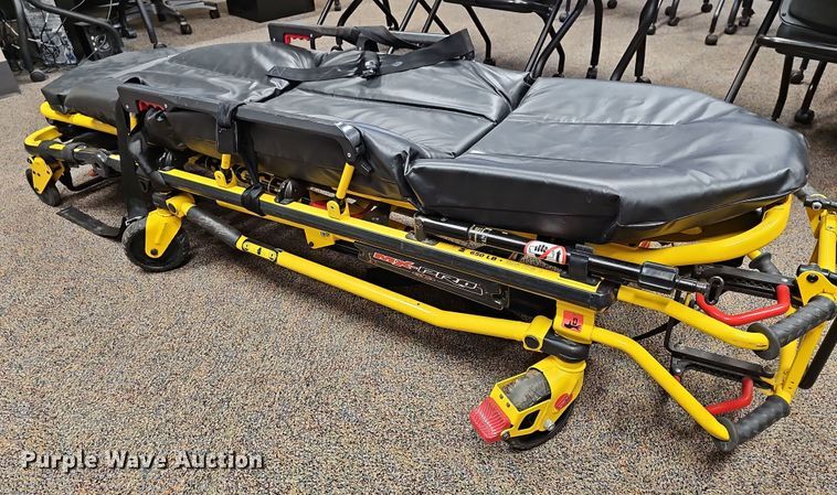 image for item OL9472 Stryker MXPro R3  ambulance cot