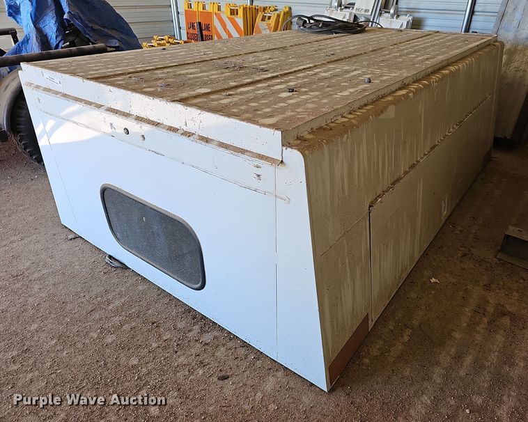 image for item OL9506 Truck bed topper