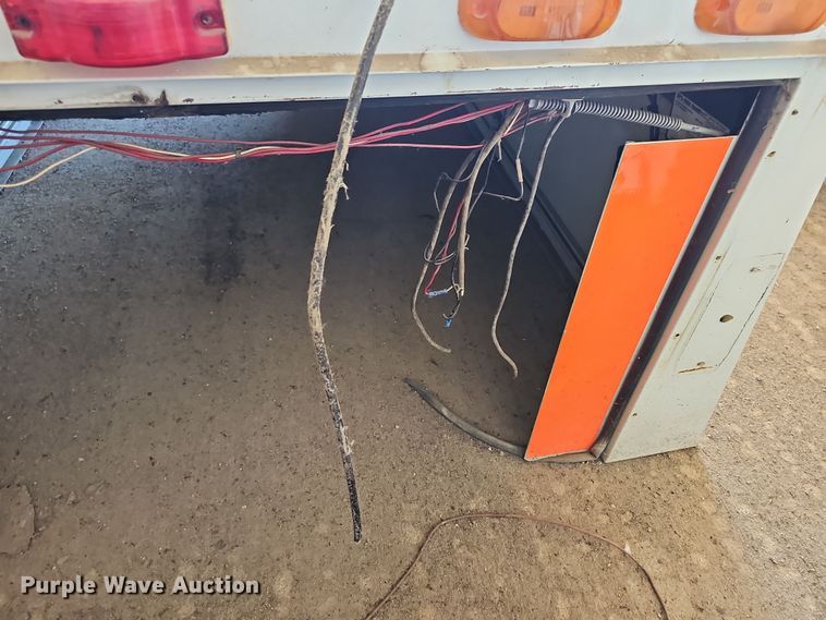 image for item OL9506 Truck bed topper