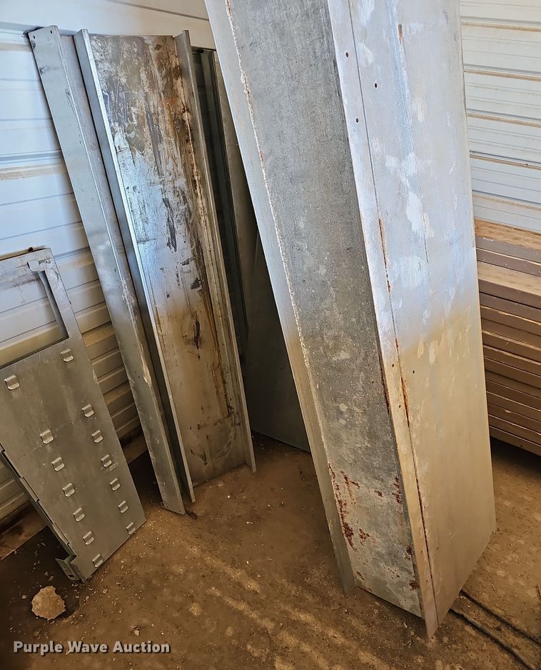 image for item OL9506 Truck bed topper