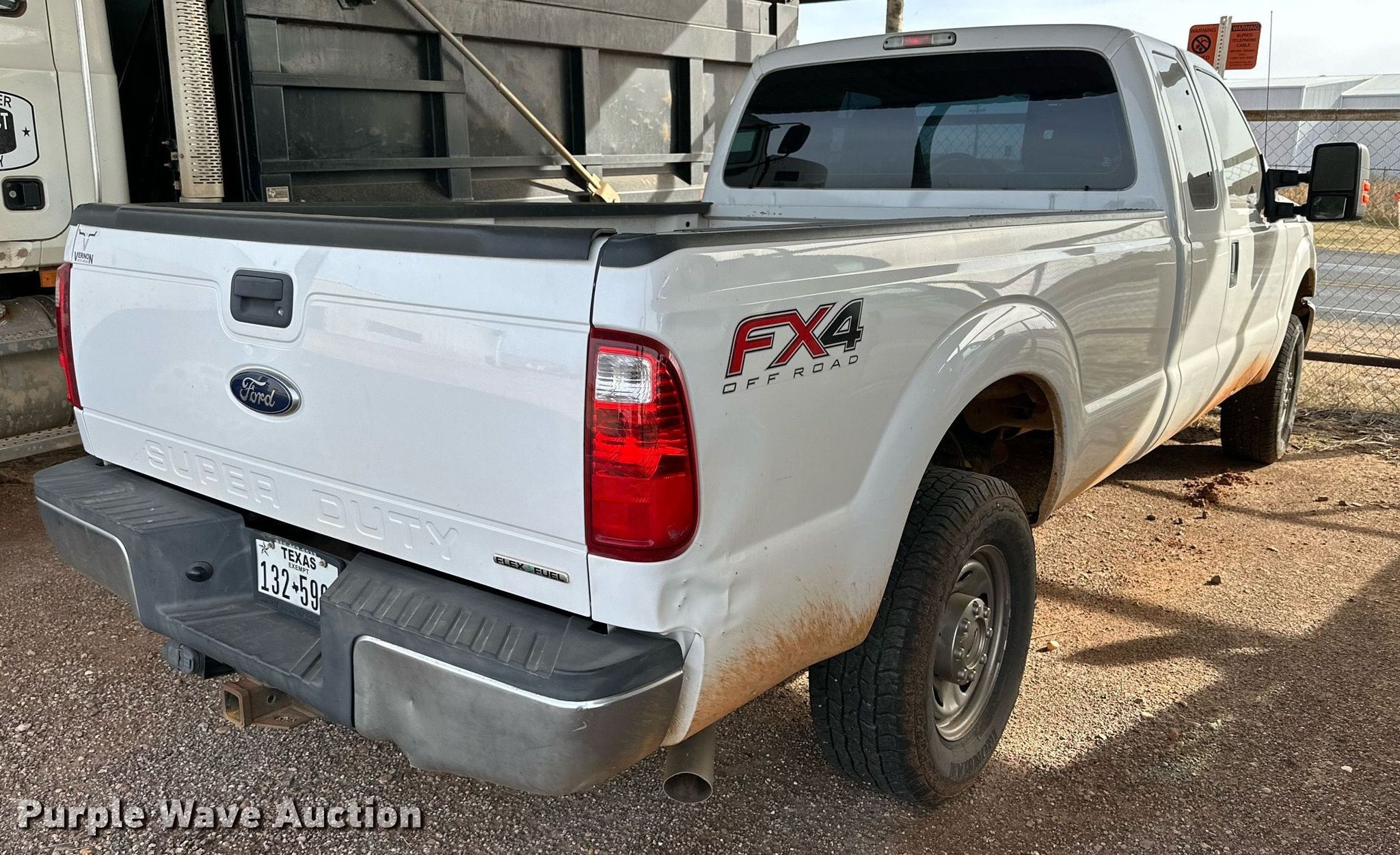 2015 Ford F250 Super Duty SuperCab pickup truck in Vernon, TX Item