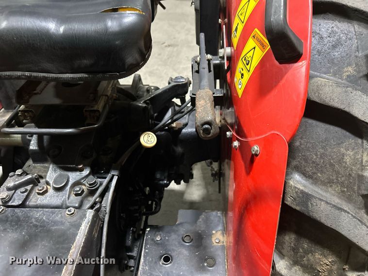 image for item DN0636 2008 Massey Ferguson 2615  tractor