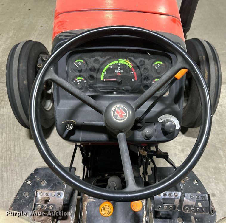 image for item DN0636 2008 Massey Ferguson 2615  tractor