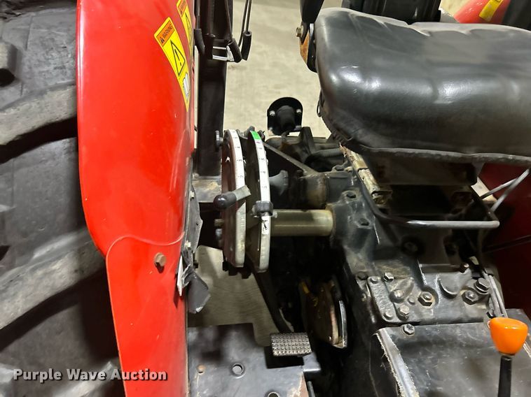 image for item DN0636 2008 Massey Ferguson 2615  tractor