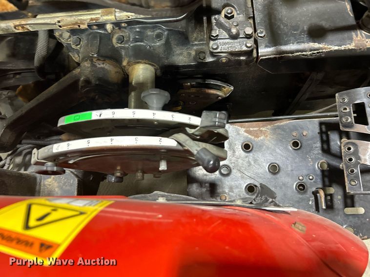 image for item DN0636 2008 Massey Ferguson 2615  tractor