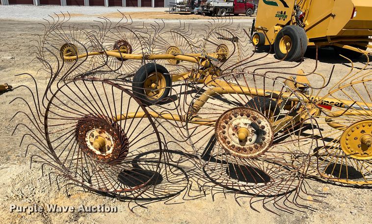 image for item DN3131 Vermeer WR20  hay rake