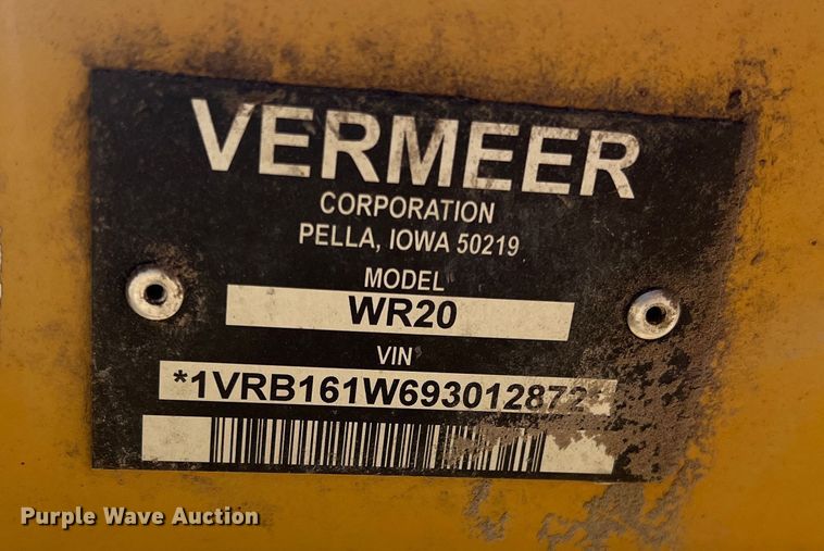 image for item DN3131 Vermeer WR20  hay rake
