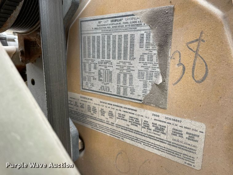 image for item DP0273 2001 International 8100  feed delivery truck