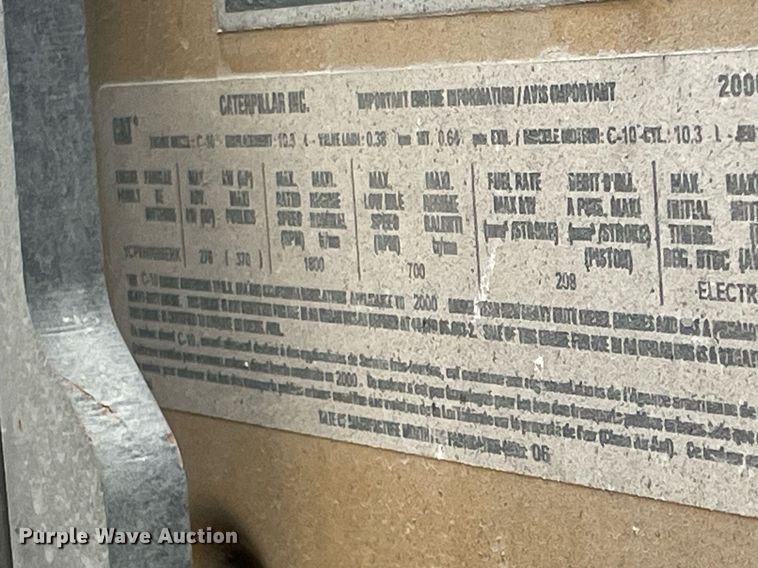 image for item DP0273 2001 International 8100  feed delivery truck