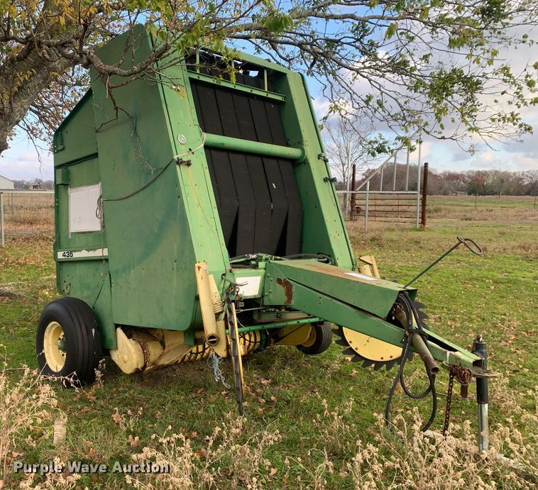 image for item DP8783 John Deere 435  round baler