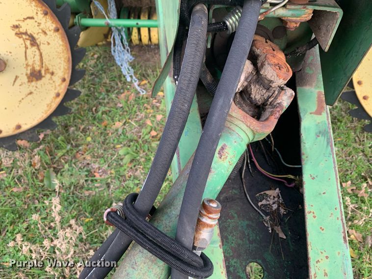 image for item DP8783 John Deere 435  round baler