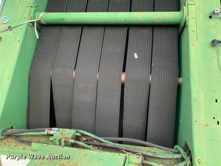 image for item DP8783 John Deere 435  round baler