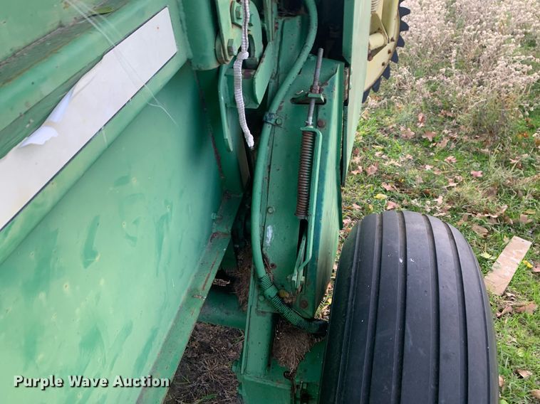 image for item DP8783 John Deere 435  round baler