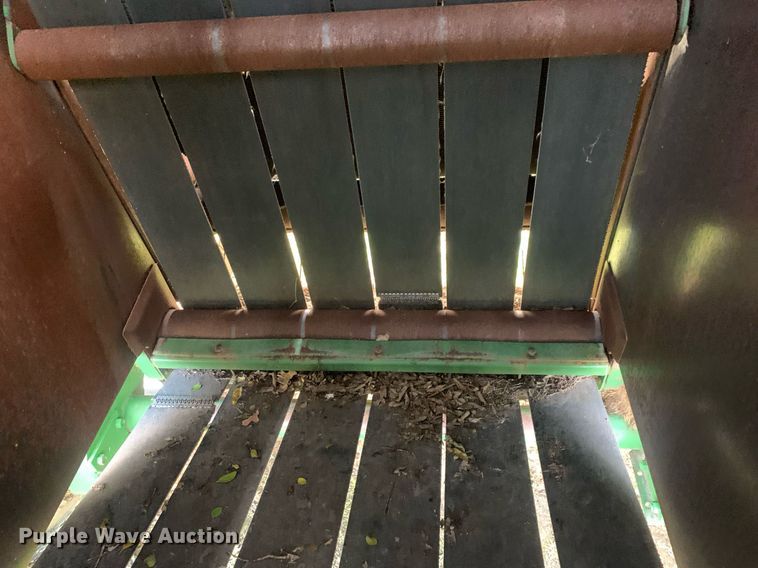 image for item DP8783 John Deere 435  round baler