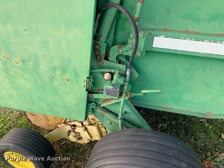 image for item DP8783 John Deere 435  round baler