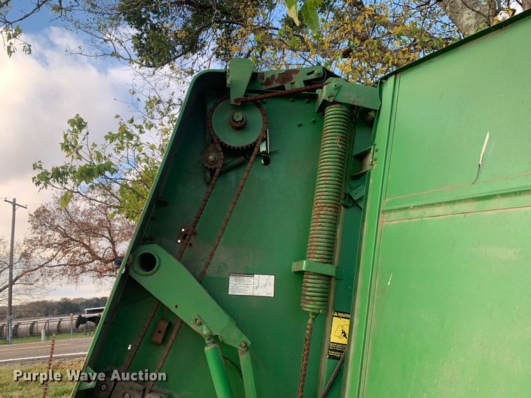 image for item DP8783 John Deere 435  round baler