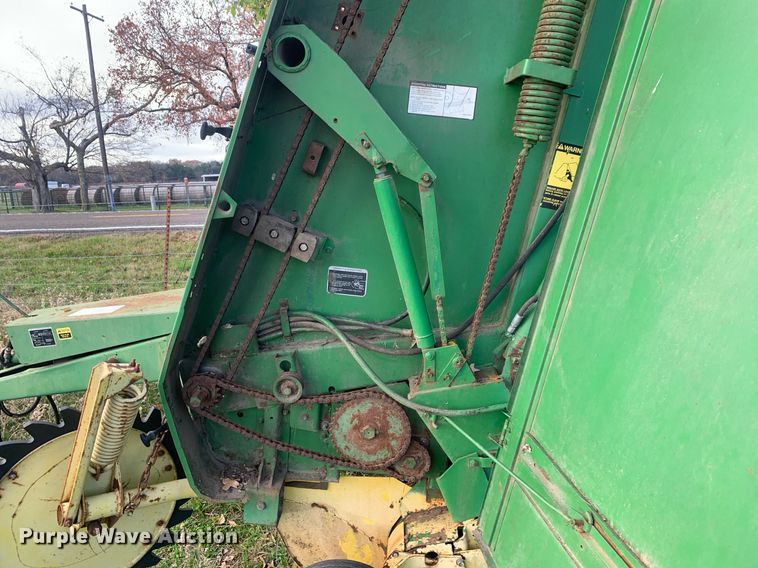 image for item DP8783 John Deere 435  round baler