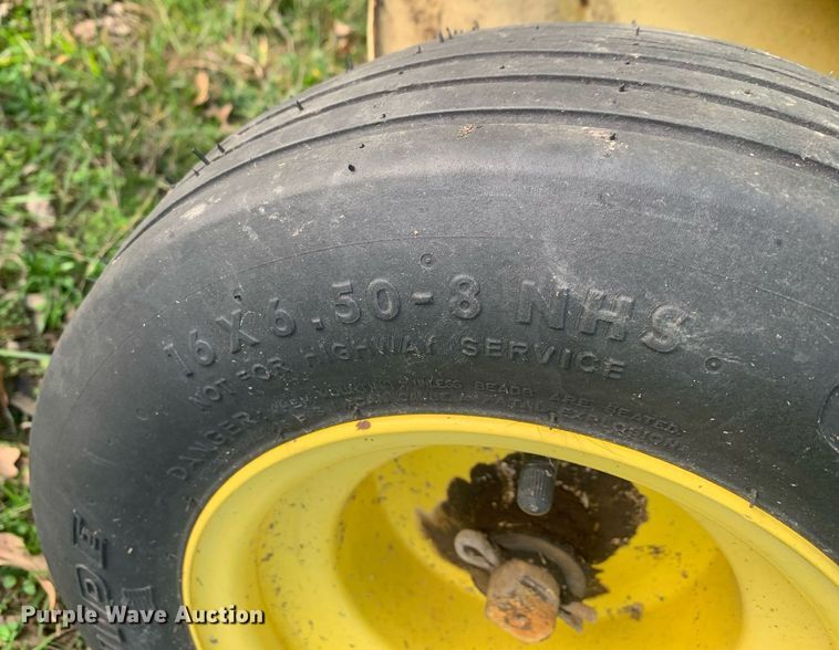 image for item DP8783 John Deere 435  round baler